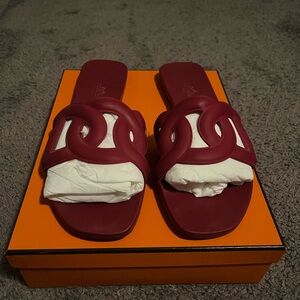 Hermes Aloha Sandals